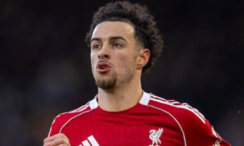 كورتيس جونز: ليفربول ينافس على لقبين هذا الموسم..