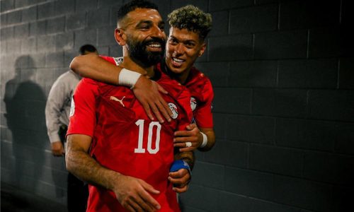 دموع الفرح تنهمر من قلب صلاح البطل.